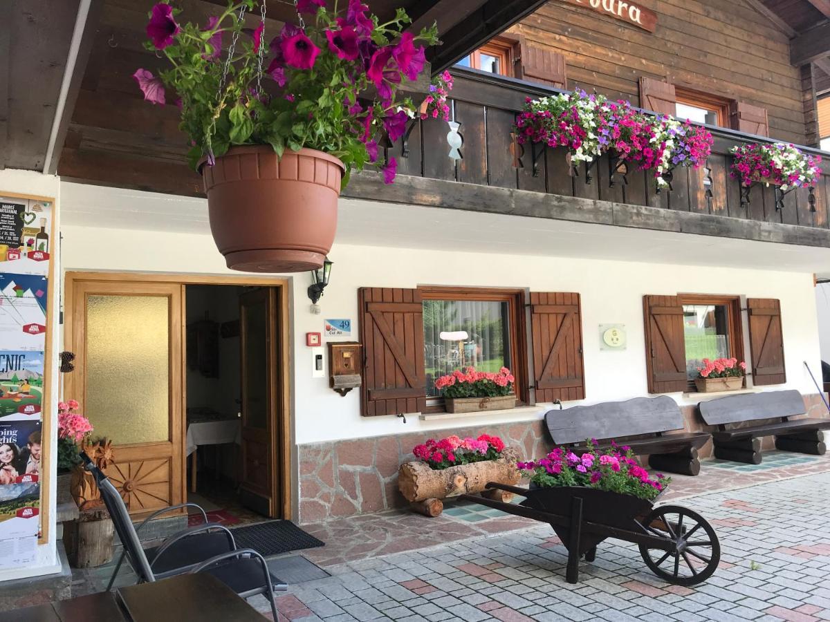 Garni La Vara Corvara In Badia Dış mekan fotoğraf