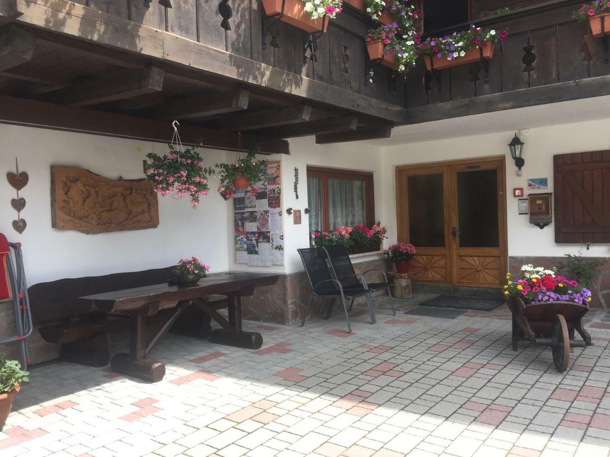 Garni La Vara Corvara In Badia Dış mekan fotoğraf